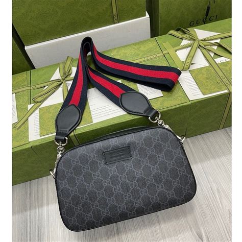 กระเป๋าสะพายข้างผู้ชาย gucci